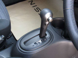 握りの良いシフトノブ