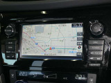 メーカーライン装着ナビ付きです!目的地まで案内してくれるので遠距離ドライブも安心です!CD&DVD再生・Bluetooth機能など多機能です♪