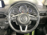 ステアリングも使用感が少なく、きれいな状態となっております♪