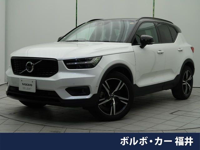 XC40 B4 AWD Rデザイン 4WD