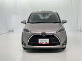 大きすぎず、小さすぎず、運転もしやすくシートアレンジも多彩で、どの世代の方にも気に入っていただけるお車です♪