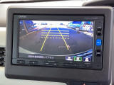 便利な3ビュー切り替え、ガイド線表示付きのバックカメラです!後退時、後方の視界をサポートします!