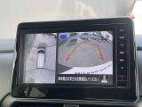 アラウンドビューモニター装備☆上から見たような画面で車庫入れも縦列駐車も安心です♪