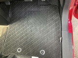 純正フロアマット