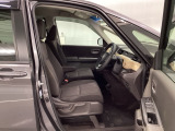 シートはフィット性も良く、楽な運転姿勢を保てます。