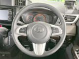 ステアリングも使用感が少なく、きれいな状態となっております♪