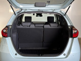 荷室もお荷物が十分に積み込める大きさです。