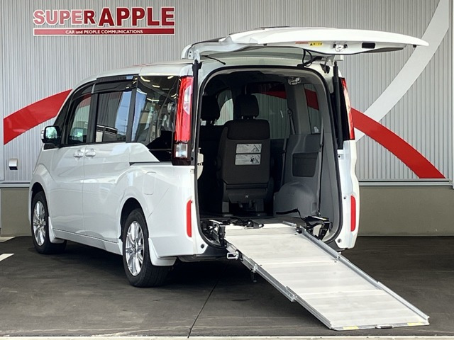 ステップワゴン 1.5 G ホンダ センシング 車いす仕様車 3列目乗車タイプ 4WD 