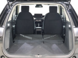 2列目シートを倒すと、広々としたラゲッジスペースが生まれます!大きな荷物や長い荷物も簡単に収納することができます!