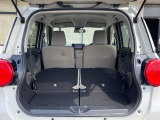 後席を格納すると、これだけの広さが!シーンに合わせたシートアレンジで、大きな荷物も積むことが出来ます♪