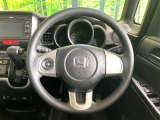 ステアリングも使用感が少なく、きれいな状態となっております♪