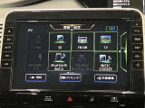 日産純正10インチ大画面ナビです。クリアな画質を楽しんでいただけるフルセグ地デジTVやDVD再生などなど、書ききれないほどの機能が満載です。