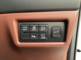 各種機能の切替スイッチは運転席パネル下に集約されています。任意で切り替え可能なため状況に合わせてお使いください。