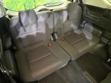 3列目シートはもちろん状態良好☆大人でもゆったりと座って頂けますので、大人数でのお出かけもラクラクです♪ご家族で、気の知れた仲間で、ドライブに行くのが楽しみですね♪