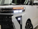 LEDヘッドライトです。デザイン性がよくとても明るいので、夜間の走行や悪天候でも安心です。しかも長寿命!