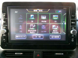 フルセグTV、CD、Bluetooth、ミュージックストッカー好きな音楽を聴きながらドライブ。