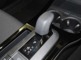 軽い力でシフトチェンジができる「エレクトロシフトマチック」を装備しております。