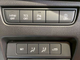 【2Wayドライビングポジションメモリー機能】お二人のシートパターンを記憶することができますので、運転時はボタン一つでシート調節できますね。