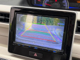【バックカメラ】駐車時に後方がリアルタイム映像で確認できます。大型商業施設や立体駐車場での駐車時や、夜間のバック時に大活躍!運転スキルに関わらず、今や必須となった装備のひとつです!