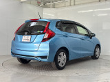 H30年式 FITの爽やかなブルー入庫しました純正メモリーナビ・バックモニター・Bluetooth対応・サイドカーテンエアバッグ・ETC装備充実で安全・安心のドライブに最適です!