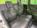 後部座席も気になるようなキズ・汚れやへたり等、大きなダメージはなく、良好な状態です。