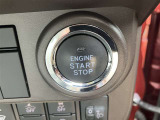 プッシュスタートです。カギを出さずにエンジン始動できます