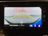 バックでの車庫入れも安心です! リアカメラが付いているバックモニター付のナビを装備しております。操作線もついており距離感も画面から確認できます。