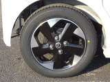 【タイヤ】 【純正14インチアルミホイール】《155/65R14》専用のアルミなのでお車のイメージぴったりですね!