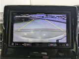 バックガイドモニターで、後方を確認しながら安心して駐車することができます。運転初心者も熟練者も必須の機能ですよ!