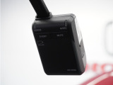 ◆ドライブレコーダー◆映像・音声などを記録する自動車用の装置です。 もしもの事故の際の記録はもちろん、旅行の際の思い出としてドライブの映像を楽しむことができます。