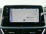 純正カーナビ付きですがスマートフォンと繋げてスマホナビでも映せる為お好きな方をご利用いただけます。
