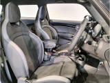 【MINI認定中古車】MINIのご購入はぜひMINI正規ディーラーで!メーカー基準の納車前点検整備を全車実施。規定整備を実施された車両にのみ付帯出来る全国保証。