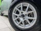 【14インチアルミホイール】外観にマッチしたアルミホイールを装着しております。各種アルミホイールや、スタッドレスタイヤも取扱いしております。是非ご相談ください♪