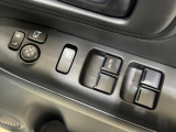 ご納車後の定期的点検に合わせて、「エンジンオイル&フィルター交換」を行うお得なメンテナンスパッケージの「安心メンテナンスパック」をおすすめしております。詳細については当店スタッフまでお尋ねください。