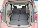 後席を格納すると、これだけの広さが!シーンに合わせたシートアレンジで、大きな荷物も積むことが出来ます♪