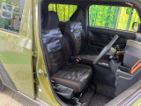 運転席シート廻りは使用感も少なく、良好な状態となっています。丁寧に使われていたことがよくわかりますね。