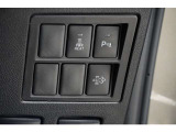 機能性溢れる運転席まわり。使いやすいスイッチ類の配置で運転中のストレスを軽減し楽しくドライブできますよ。