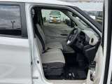 安全装備充実 衝突被害軽減ブレーキ・踏み間違い防止装置・横滑り防止装置VDC 車線逸脱警報LDW付き