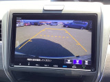 便利な3ビュー切り替え、ガイド線表示付きのバックカメラです!後退時、後方の視界をサポートします!