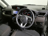 ご覧の車両以外にも多数のU-Carを展示販売しております。