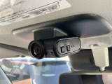 フロント&車室内ドライブレコーダーです