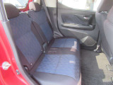 後部座席も乗り心地良好◎掲載後すぐに販売が決まってしまう場合もございますのでご来店前にお電話でご予約を頂ければ幸いです。