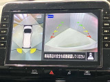 【アラウンドビューモニター】車を上から見下ろしているかのような映像で周囲の状況がひと目で確認、狭い駐車場に駐車するときも安心です♪♪障害物などがあると警告音がなりますので安心して駐車が出来ます★