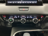 Wエアコン付きです!運転席・助手席それぞれ快適な車内でお過ごしいただけます。寒い時期には嬉しいシートヒーター付きです!