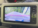 【バックカメラ】駐車時に後方がリアルタイム映像で確認できます。大型商業施設や立体駐車場での駐車時や、夜間のバック時に大活躍!運転スキルに関わらず、今や必須となった装備のひとつです!