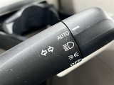 AUTOの位置にセットしておくと、暗くなったら自動でライトの点灯をサポートしてくれます!高速道路でのトンネル通過時など便利です!