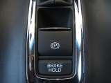 停車中にブレーキペダルから足を離していても、自動的にブレーキを保持してくれる機能です♪保持中にアクセルを操作すると自動でブレーキを解除してくれます♪信号待ちや駐車券を取る時などに便利な機能です♪
