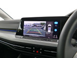 バックモニター付きで運転に自信がない方でも安心です。
