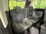 3列目シートはもちろん状態良好☆大人でもゆったりと座って頂けますので、大人数でのお出かけもラクラクです♪ご家族で、気の知れた仲間で、ドライブに行くのが楽しみですね♪