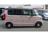 HONDAがクルマづくりで絶えず志してきた理想を、この一台に結晶させました。1ミリでも広くしたい。そこから、軽最大級の室内空間は生まれました。